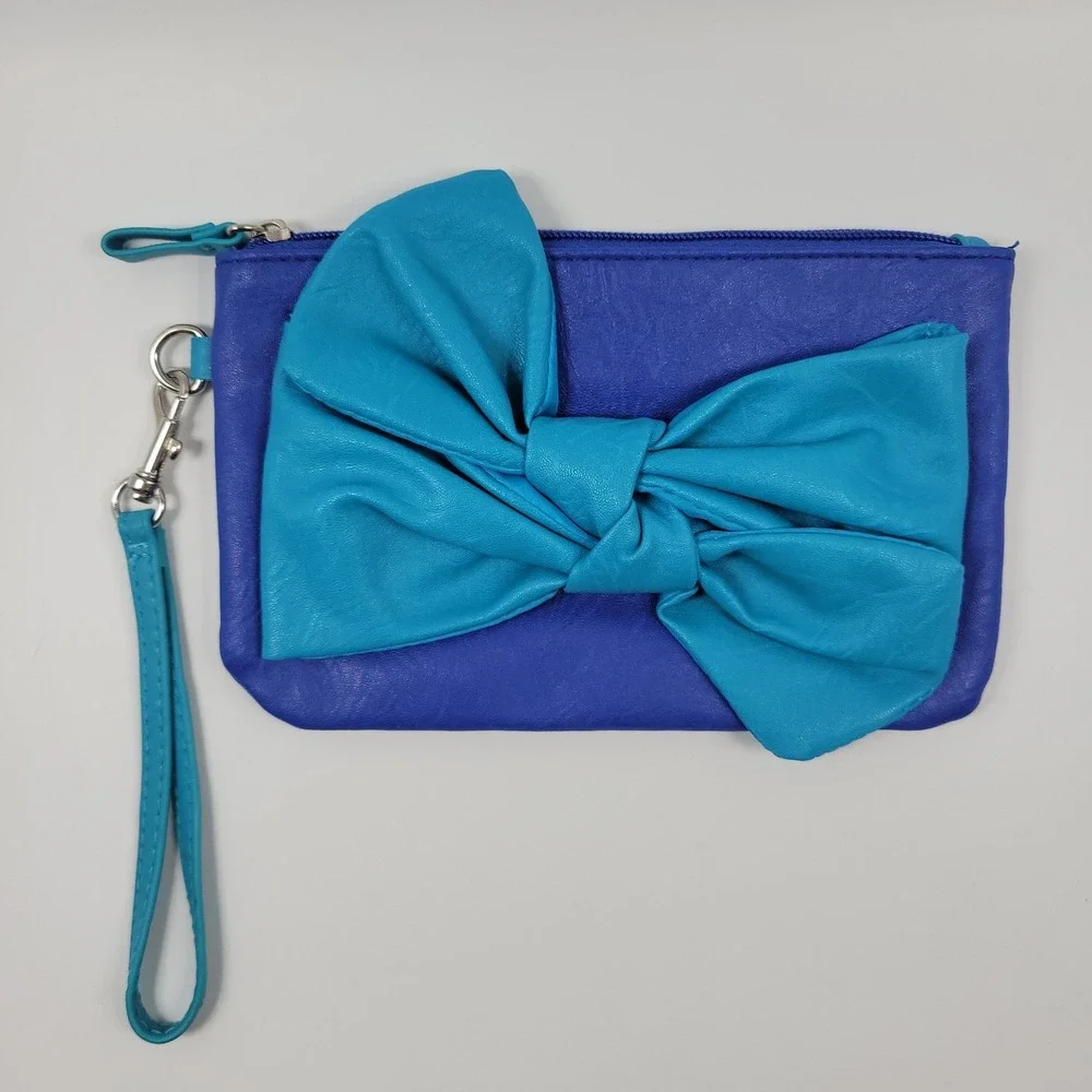 Candie's Teal Blue Bow Vegan Faux Leather Wristlet Clutch‎ Purse 90s Y2k VTG